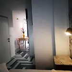 B *