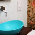B *